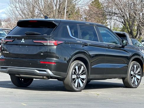 New 2026 Mitsubishi Outlander SE AWD/4WD image 4