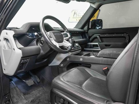 Used 2023 Land Rover Defender 90 S image 18