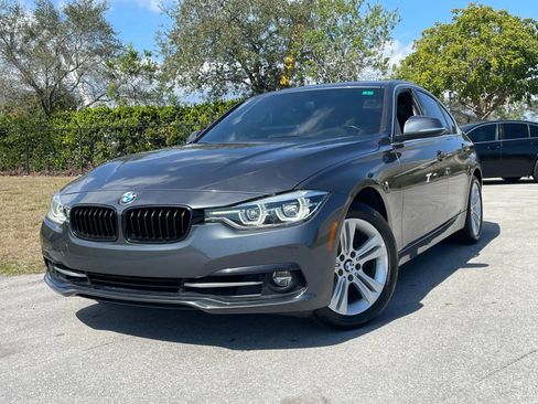 Used 2017 BMW 330i Sedan RWD image 2
