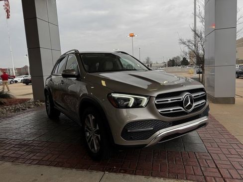Used 2021 Mercedes-Benz GLE 350 w/ Premium Package image 8
