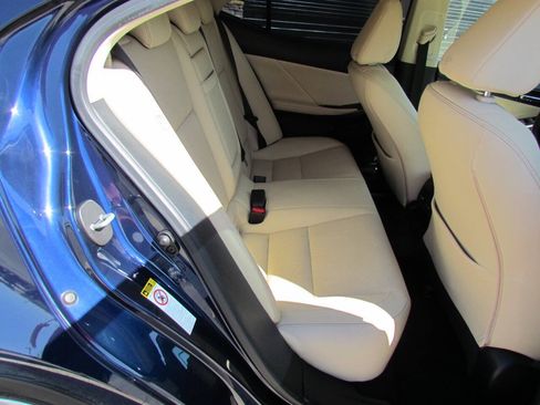 Used 2014 Lexus IS 250 RWD image 14