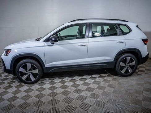 Used 2025 Volkswagen Taos S AWD/4WD image 7
