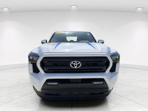Used 2024 Toyota Tacoma SR5 RWD image 2