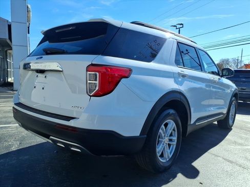 Certified 2022 Ford Explorer XLT w/ Equipment Group 202A image 12