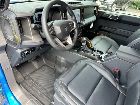Used 2024 Ford Bronco Badlands image 49