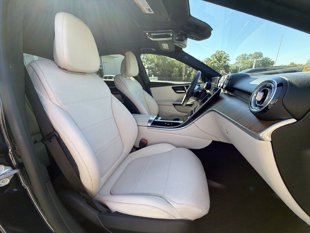 Used 2022 Mercedes-Benz C 300 4MATIC Sedan image 22