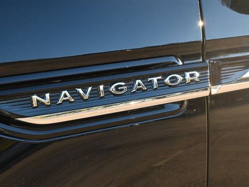 Used 2024 Lincoln Navigator L Black Label image 20