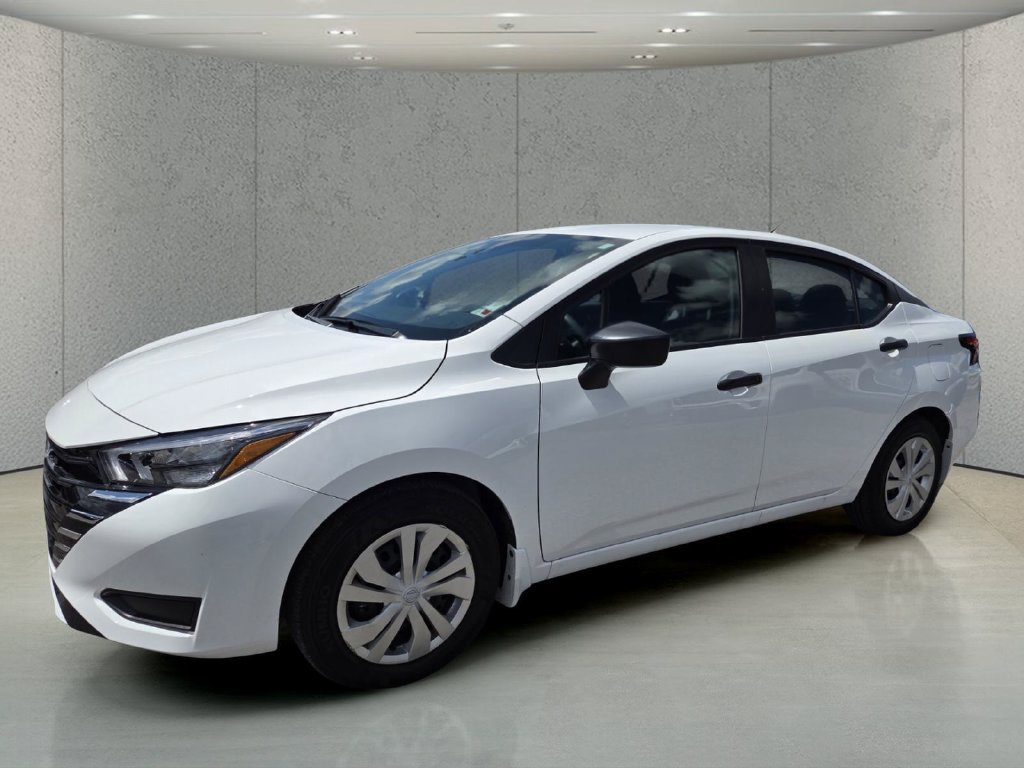Used 2025 Nissan Versa S w/ Trunk Package FWD image 1