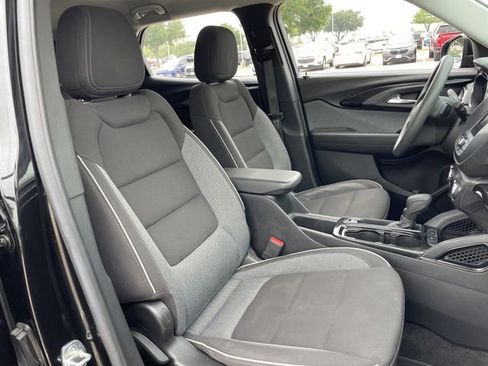 Used 2023 Chevrolet TrailBlazer LT FWD image 26