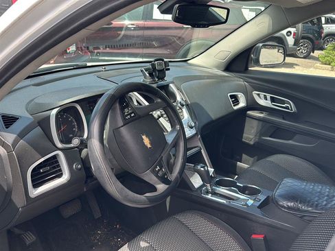Used 2016 Chevrolet Equinox LS FWD image 4