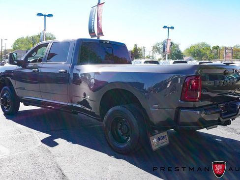 Used 2025 RAM 3500 Laramie AWD/4WD image 29
