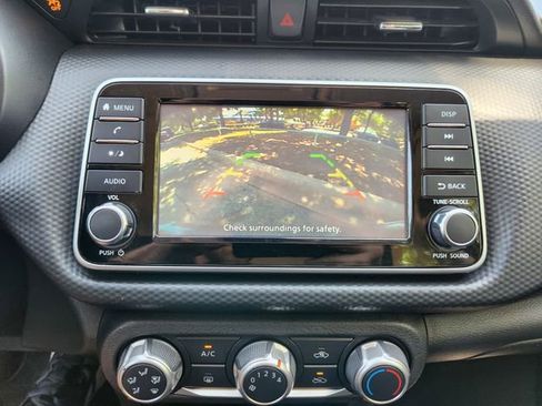 Used 2022 Nissan Kicks S image 15