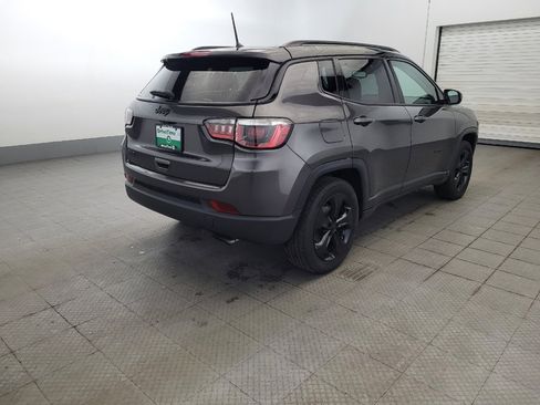 Used 2018 Jeep Compass Latitude AWD/4WD image 9