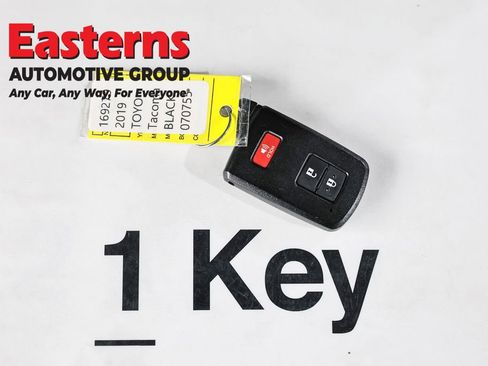 Used 2019 Toyota Tacoma TRD Sport w/ TRD Premium Sport Package image 25