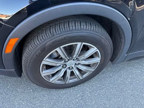 Used 2019 Cadillac XT4 Sport w/ Driver Awareness Package AWD/4WD image 3