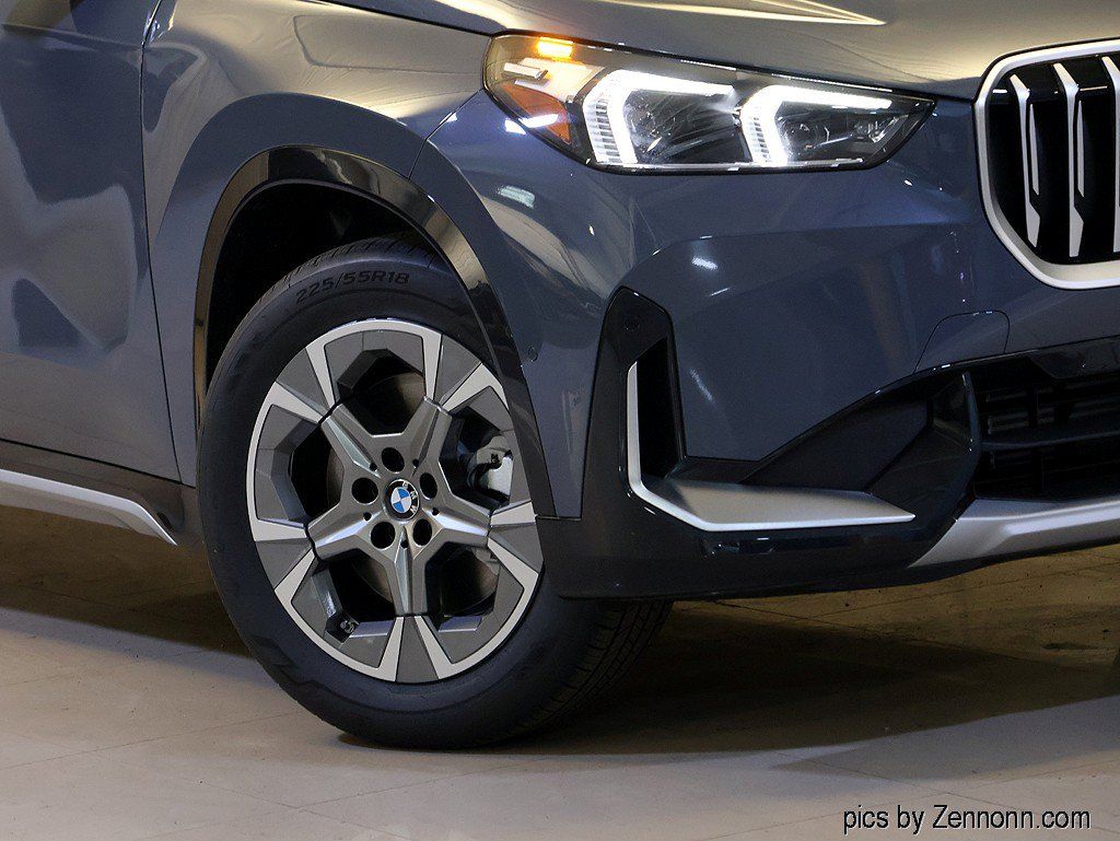 New 2027 BMW X1 xDrive28i AWD/4WD image 3