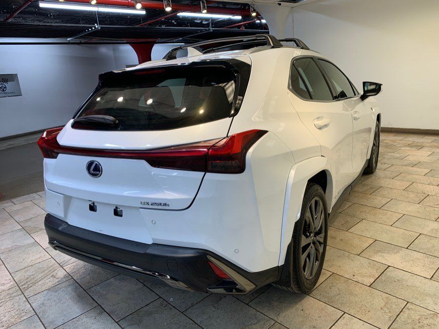 Used 2022 Lexus UX 250h F Sport w/ F Sport Premium Package AWD/4WD image 8