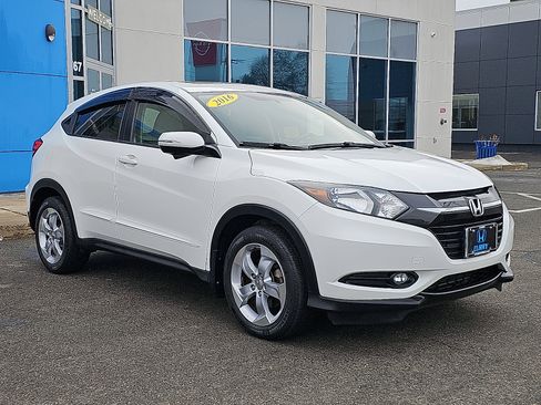 Used 2016 Honda HR-V EX image 3