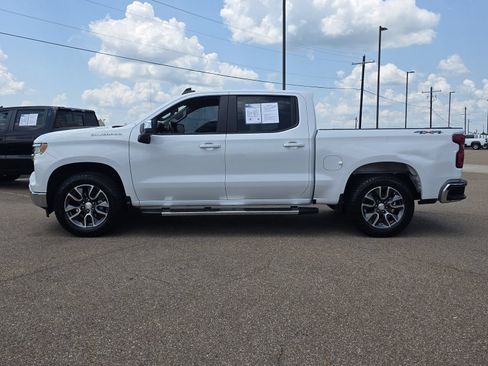 Used 2024 Chevrolet Silverado 1500 LT AWD/4WD image 8