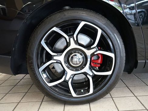 Used 2022 Rolls-Royce Cullinan Black Badge w/ Dark Exterior Package AWD/4WD image 89