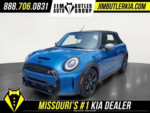 Used 2023 MINI Cooper S w/ Signature Upholstery Package FWD image 1