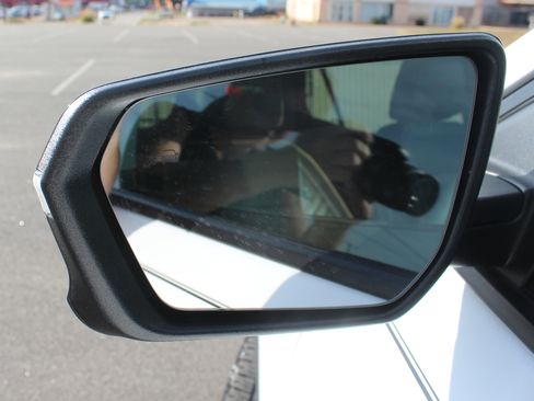 Used 2024 GMC Terrain AT4 image 3