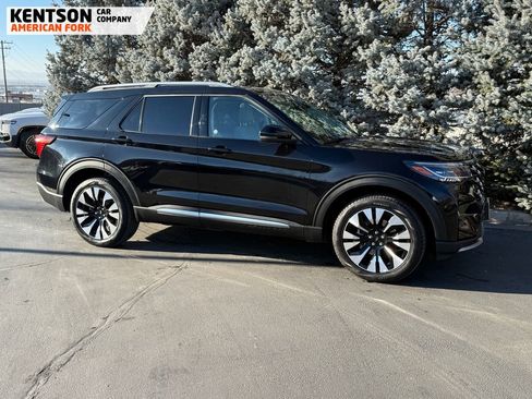 Used 2025 Ford Explorer Platinum w/ LUX Leather Package image 12