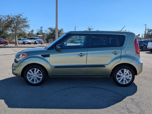 Used 2013 Kia Soul + image 7