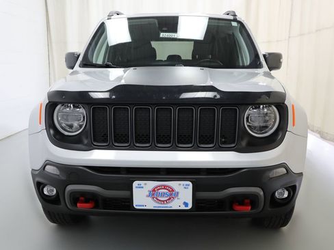 Used 2021 Jeep Renegade Trailhawk w/ Luxury Group III AWD/4WD image 18