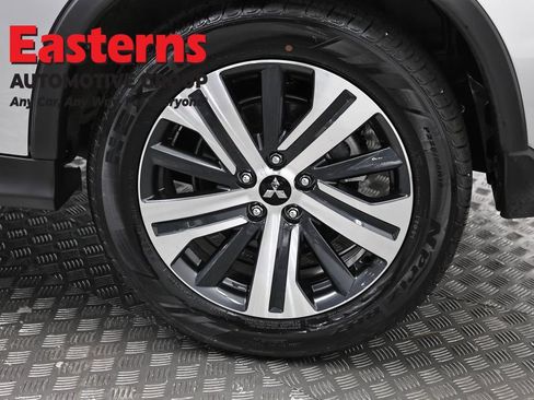 Used 2025 Mitsubishi Outlander Sport AWD image 32