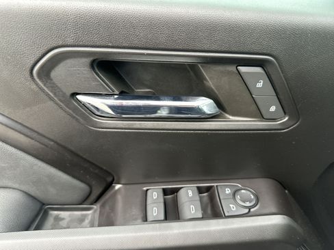 Used 2024 Chevrolet Colorado LT RWD image 15