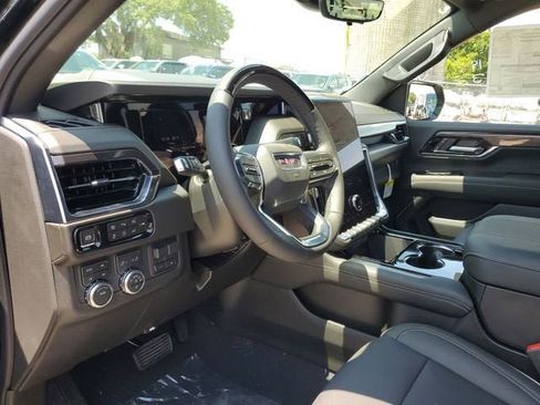New 2026 GMC Yukon XL Elevation AWD/4WD image 20