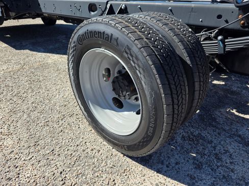 New 2026 Ford F550 XL image 5