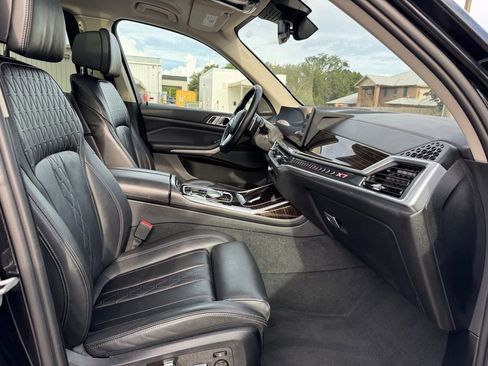 Used 2023 BMW X7 xDrive40i image 30