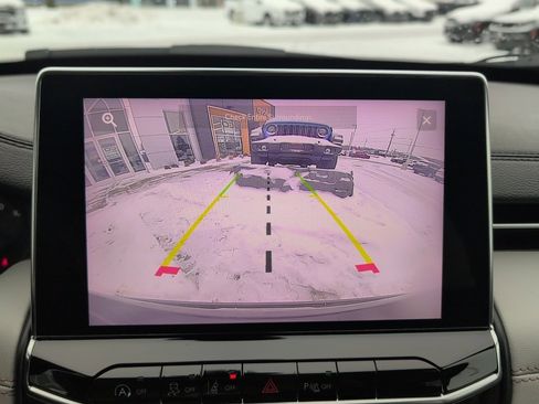 Used 2024 Jeep Compass Limited image 36