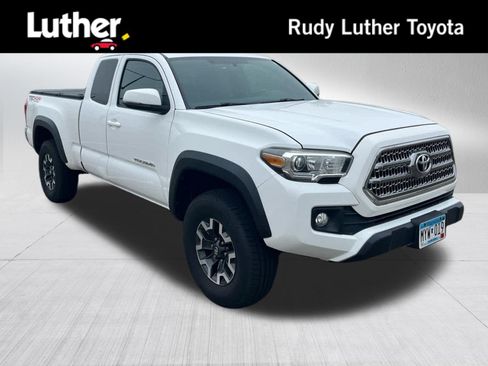 Used 2016 Toyota Tacoma TRD Off-Road w/ Towing Package AWD/4WD image 1