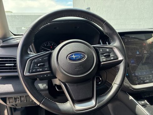 Used 2025 Subaru Outback Premium AWD/4WD image 20