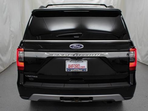 Used 2019 Ford Expedition Limited w/ Equipment Group 302A AWD/4WD image 8