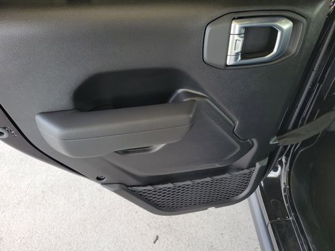 New 2026 Jeep Wrangler Willys AWD/4WD image 13