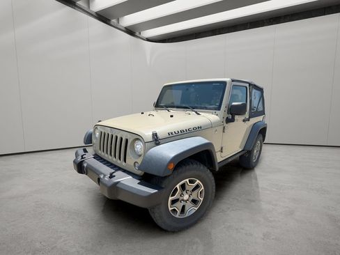 Used 2017 Jeep Wrangler Rubicon w/ Power Convenience Group AWD/4WD image 9