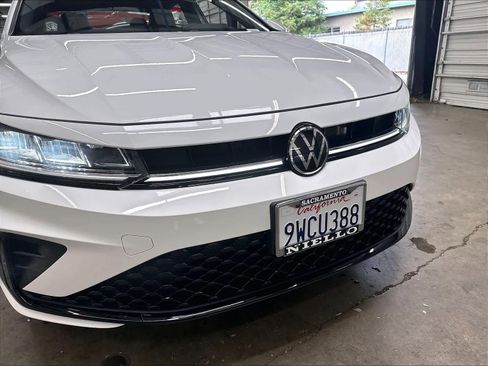 Used 2026 Volkswagen Jetta Sport FWD image 32