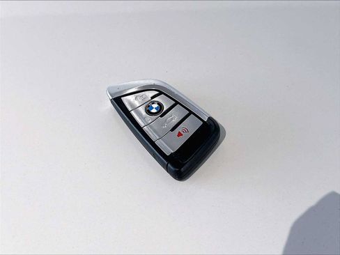 Used 2023 BMW M550i xDrive w/ Executive Package AWD/4WD image 34