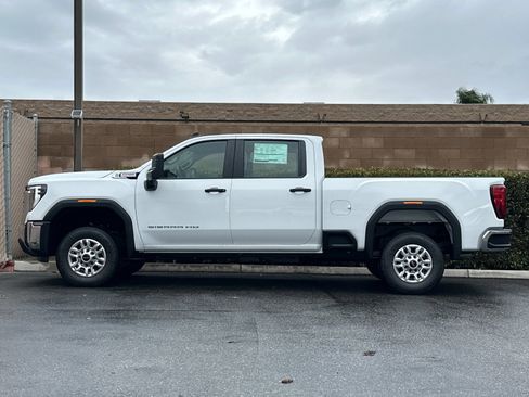 New 2026 GMC Sierra 2500 Pro image 7