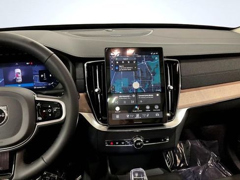 New 2026 Volvo XC90 B6 Plus w/ Protection Package image 7