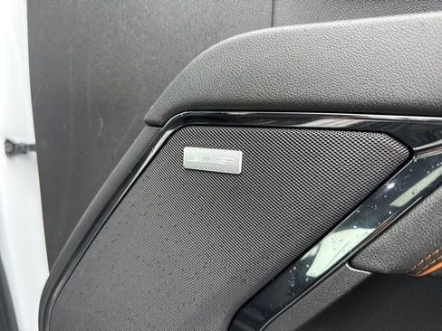 Used 2024 GMC Sierra 2500 AT4 w/ AT4 Premium Plus Package image 17