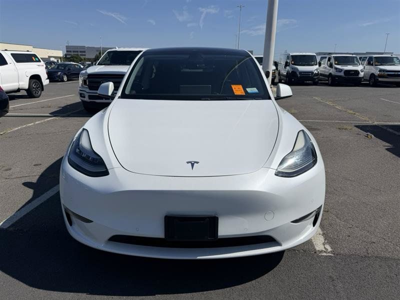 Used 2021 Tesla Model Y Long Range AWD/4WD image 3