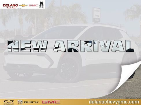 Used 2026 Chevrolet Equinox EV LT w/ LPO, Blackout Package AWD/4WD image 1