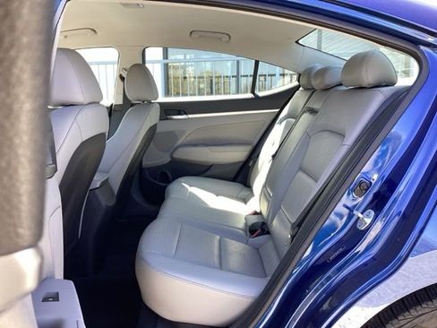 Used 2020 Hyundai Elantra Limited w/ Cargo Package (C1) FWD image 28