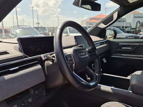 Used 2026 GMC Sierra EV Elevation AWD/4WD image 8
