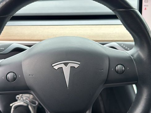 Used 2019 Tesla Model 3 Long Range image 17